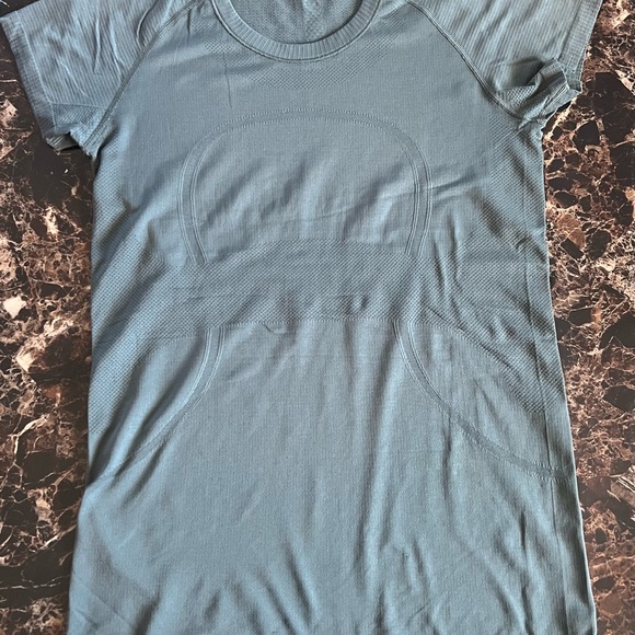 Lululemon Swiftly Tech Short Sleeve Crew Dark Forest / Dark Forest - Picture 6 of 9